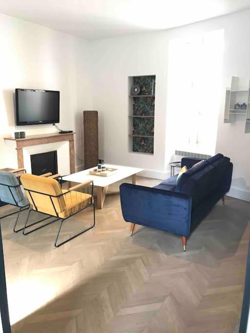 Grand Appartement En Maison De Ville Valréas Eksteriør billede