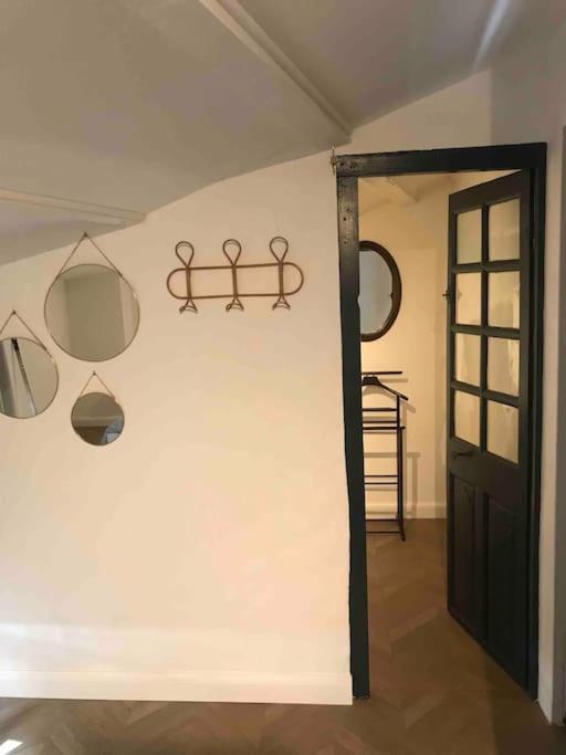 Grand Appartement En Maison De Ville Valréas Eksteriør billede